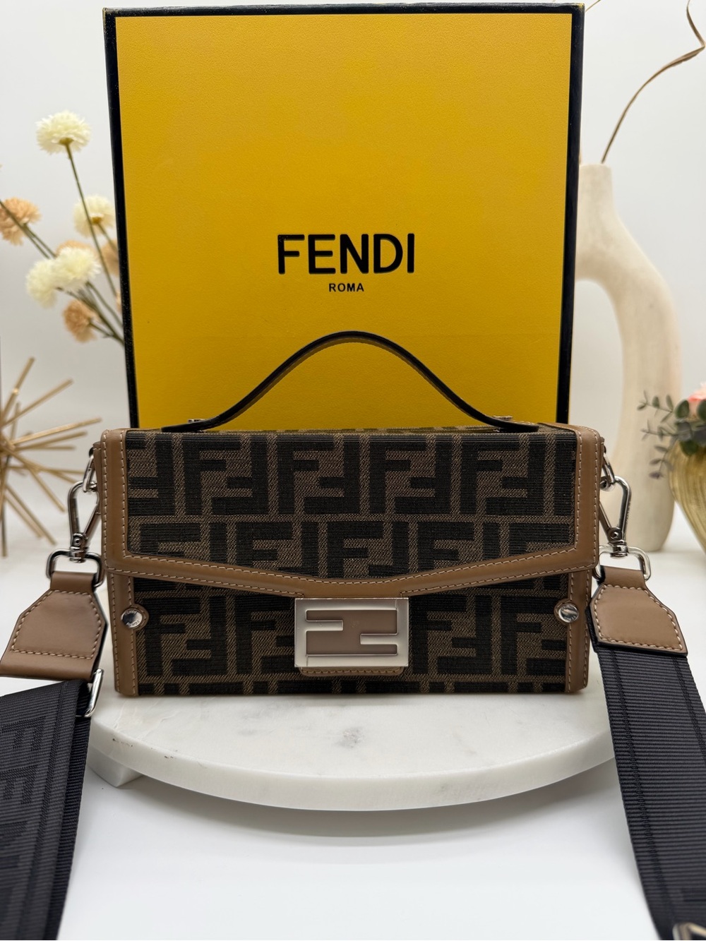 #01017*BK Fendi Trunk
